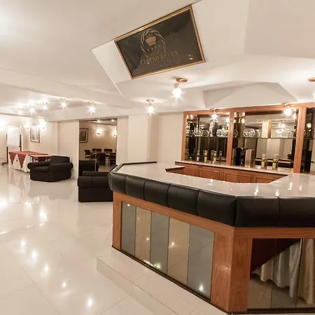 Hotel Cuatro Reyes-2